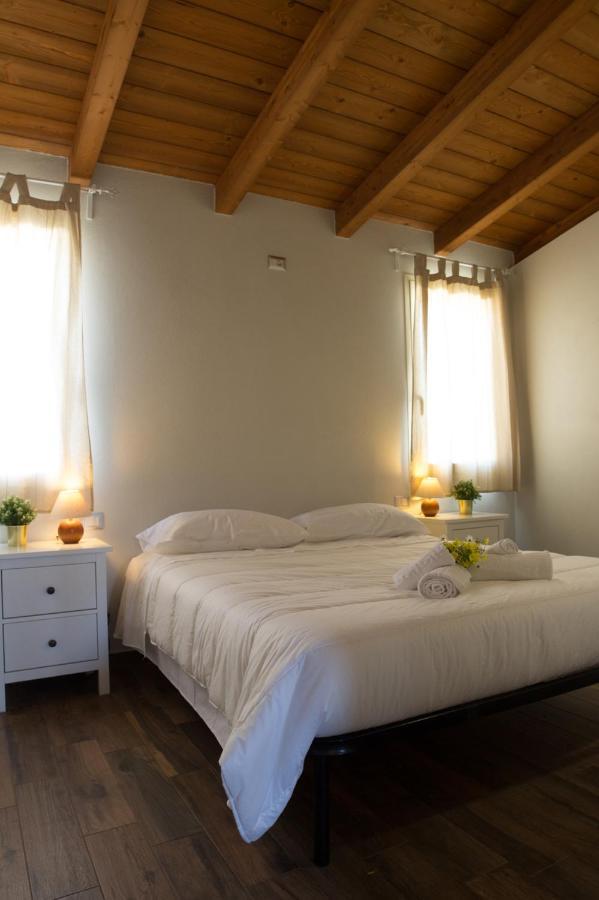カスティアーダス La Casa Dell Olivoヴィラ エクステリア 写真